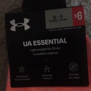6 pair of woman’s Under Armor no show socks